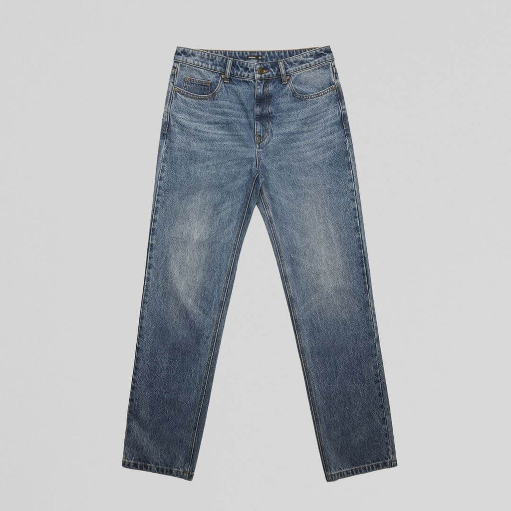 STRAIGHT JEANS