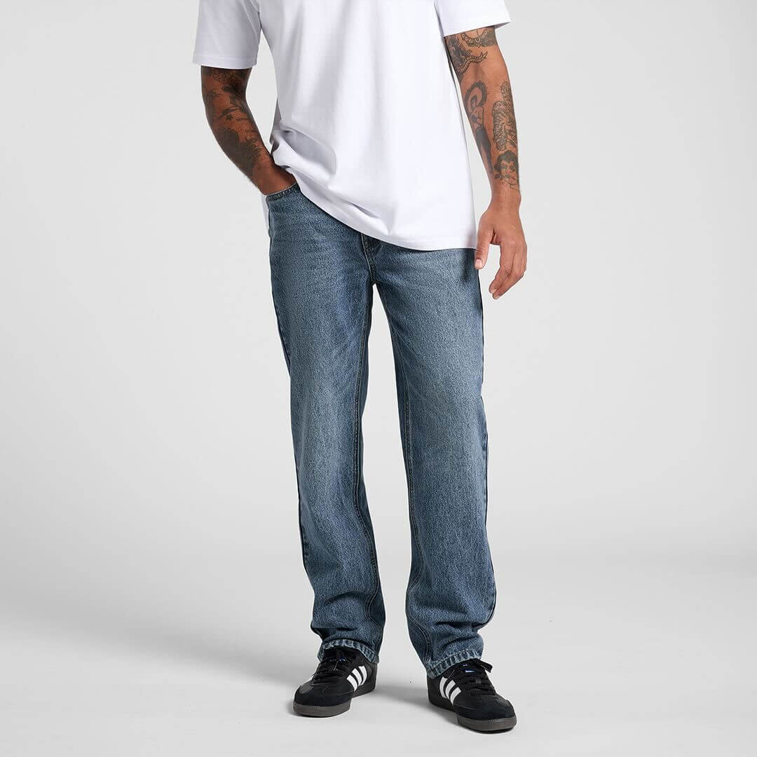 STRAIGHT JEANS